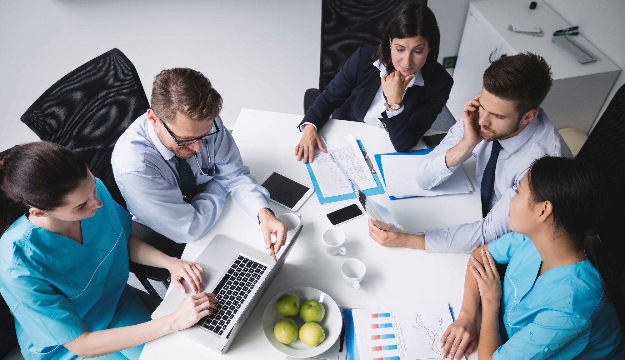 team-of-doctors-in-meeting-1